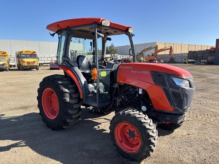 2019-kubota-mx5400-image-2