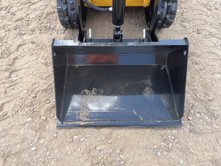 #9463-•-unused-2025-agt-compact-track-loader-image-8