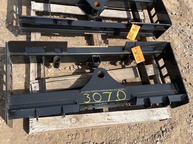 #3070-•-unused-2025-wolverine-pallet-fork-frame-attachment-image-3