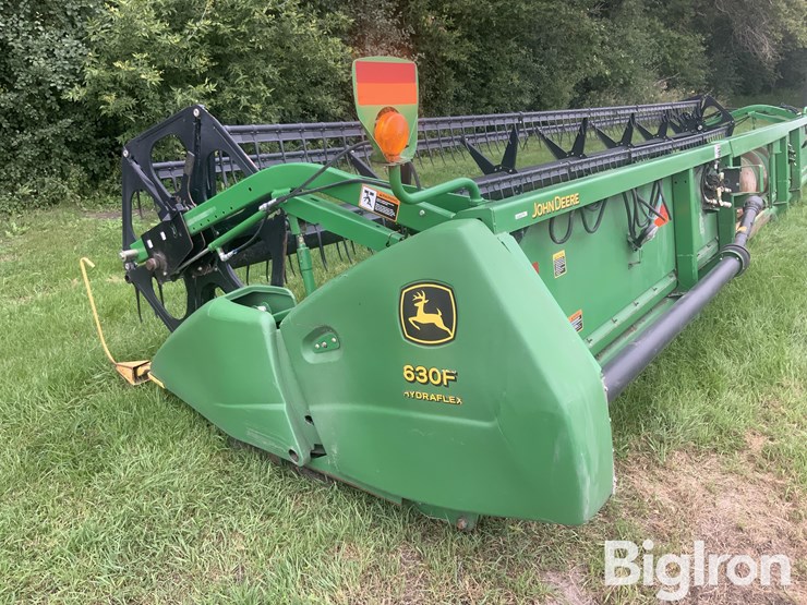 2005-john-deere-630f-image-16