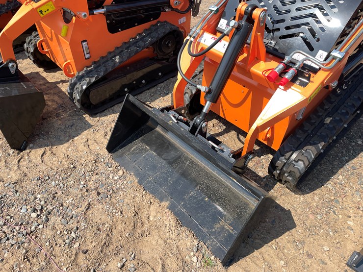 #9290-•-unused-2025-landhero-mini-skid-steer-loader-image-5