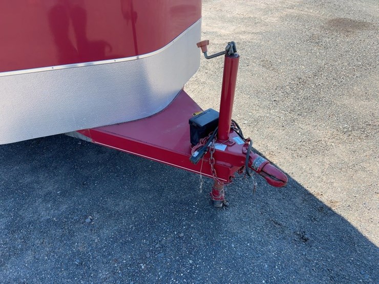 2002-bison-612hpt-12'-t/a-livestock-trailer-image-8