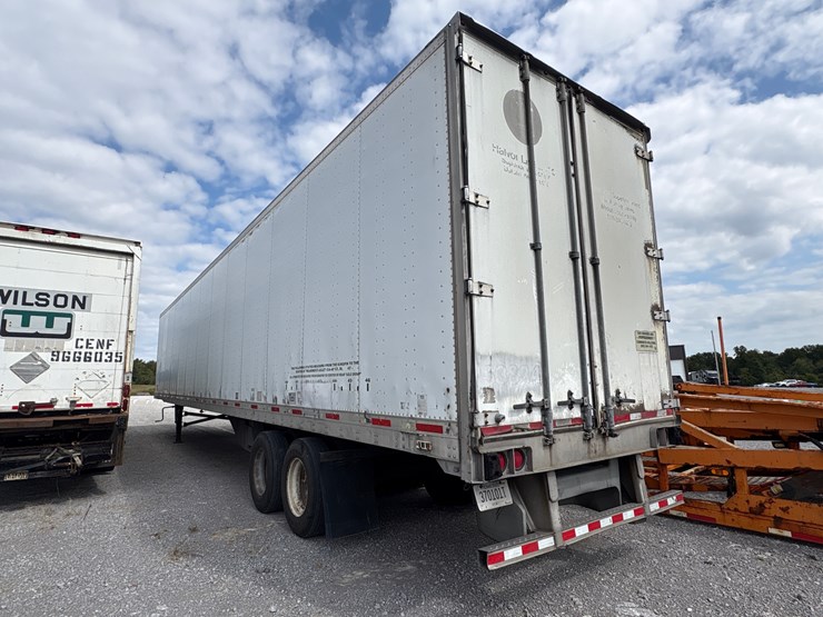 2009-utility-4000d-x-image-7
