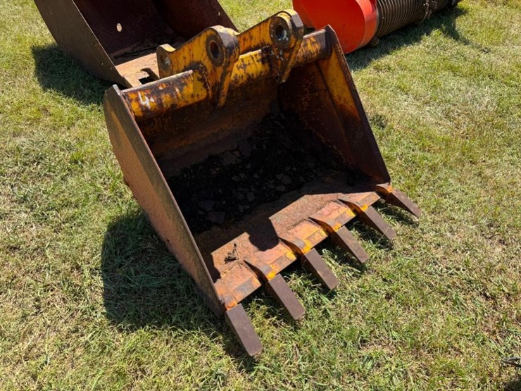 john-deere-310-image-2