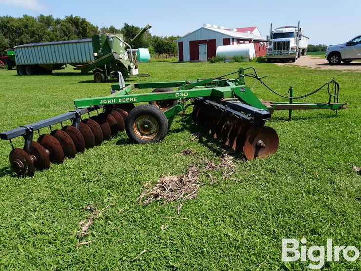 john-deere-630-image-4