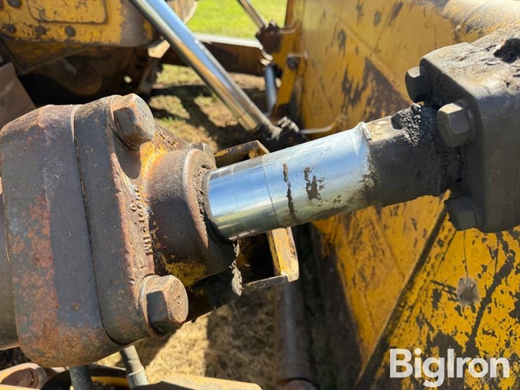 1977-caterpillar-d7g-image-20