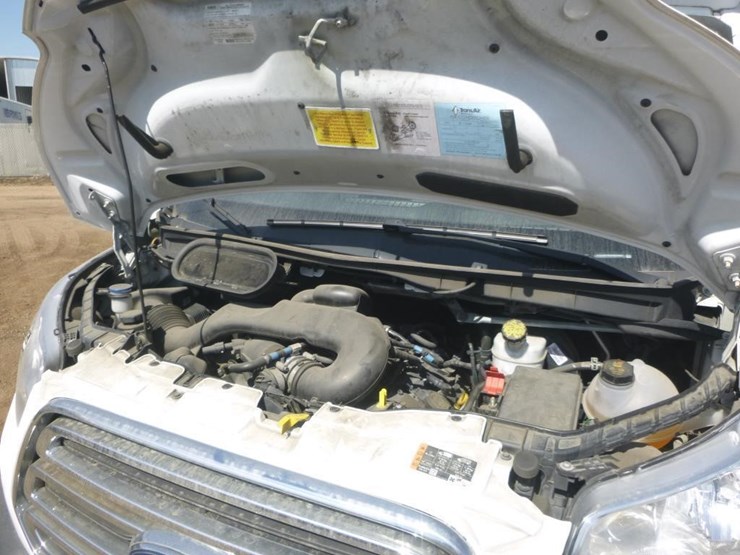 2018-ford-e350-image-12