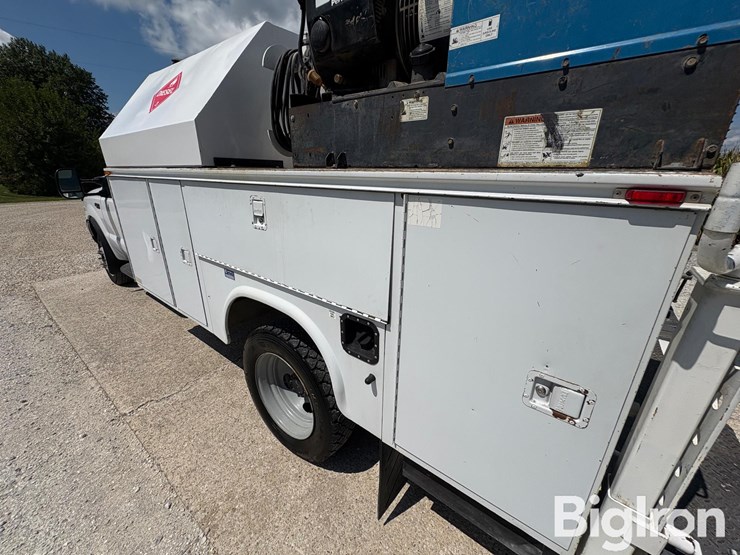 1999-ford-f550-image-15