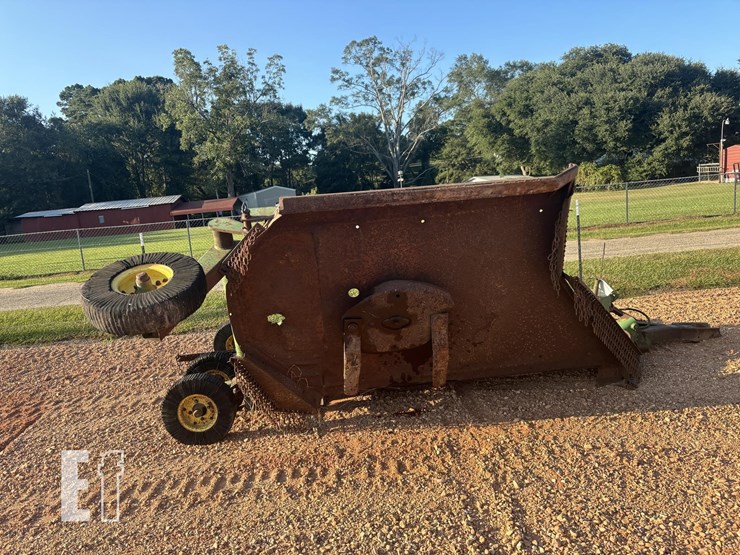john-deere-10-image-4