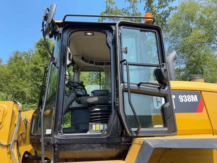2016-caterpillar-938m-image-21