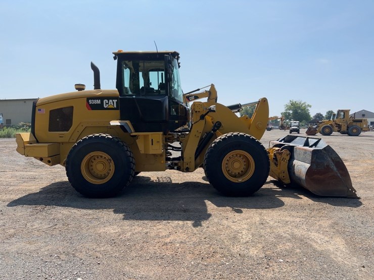 2016-caterpillar-938m-image-6