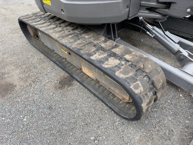 2021-volvo-ecr50f-mini-excavator-image-21
