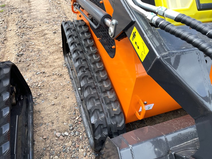 #9364-•-unused-2025-landhero-mini-skid-steer-loader-image-5