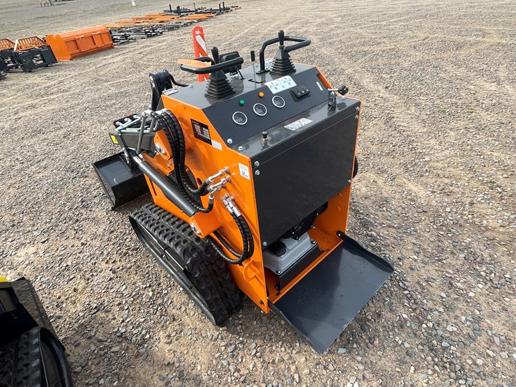 #9085-•-unused-2025-landhero-mini-skid-steer-loader-image-2