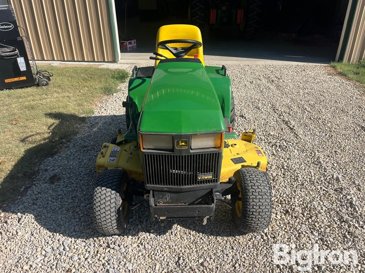 john-deere-425-image-2