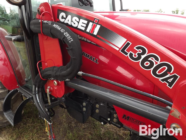 2021-case-ih-farmall-55c-image-18