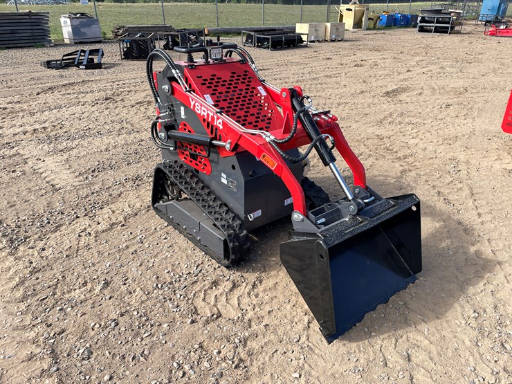 #9470-•-unused-2025-agt-skid-steer-loader-image-4