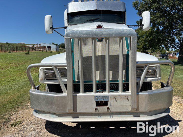2007-kenworth-t600-image-10