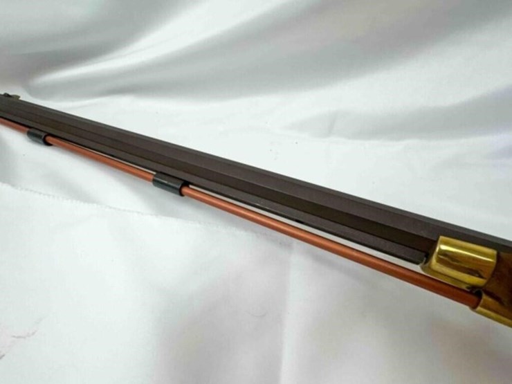 traditions-crockett-.32-cal-muzzleloader-image-5