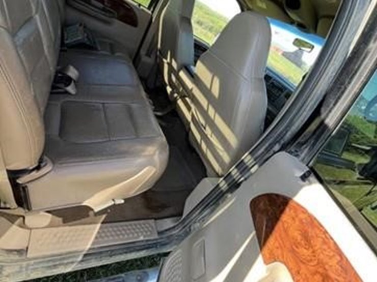 2001-ford-f350-image-14