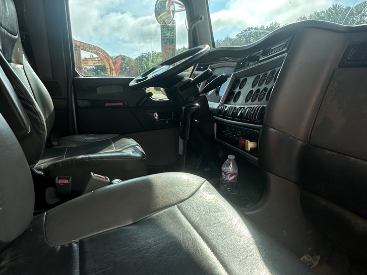 2009-kenworth-t800-image-6
