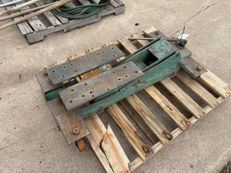 transmission-jack-image-2