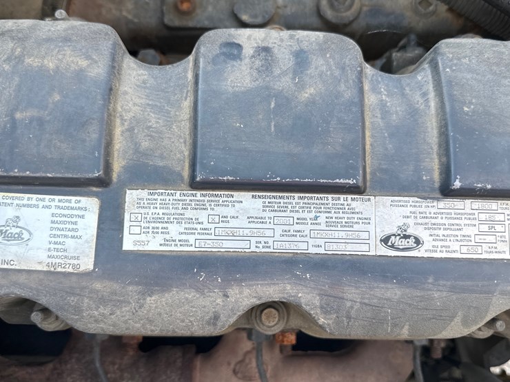 2001-mack-rd688s-image-18
