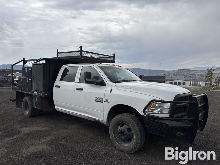 2014-ram-3500-4x4-crew-cab-flatbed-service-truck-image-3