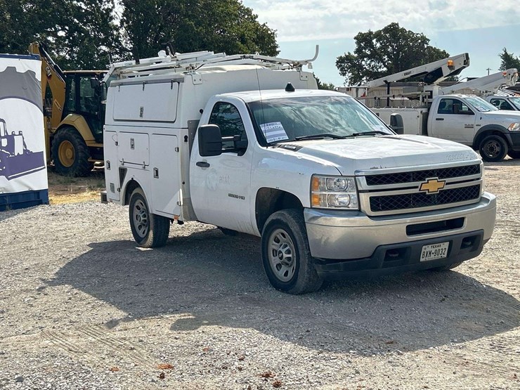 2012-chevrolet-silverado-2500-image-4