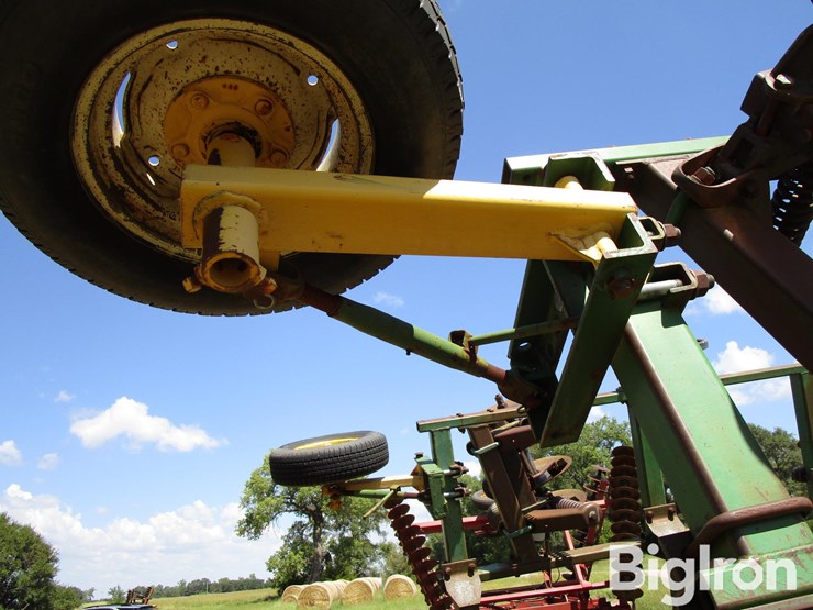john-deere-712-image-17