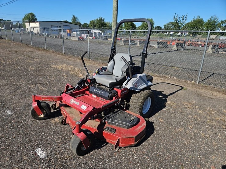 exmark-lazer-z-zero-turn-mower-image-1