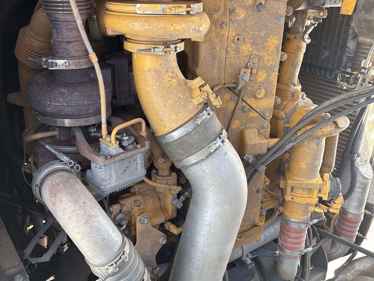 2015-deere-410e-image-8