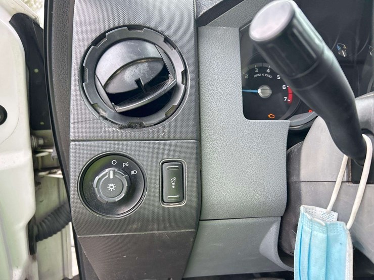 2015-ford-f350-image-17
