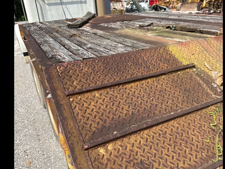 #86-•-45-ft-terra-tech-ttlb-30-2h-low-boy-trailer-with-hydraulic-ramps-image-9