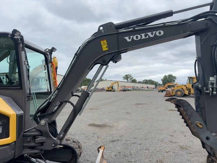 2021-volvo-ecr50f-mini-excavator-image-17