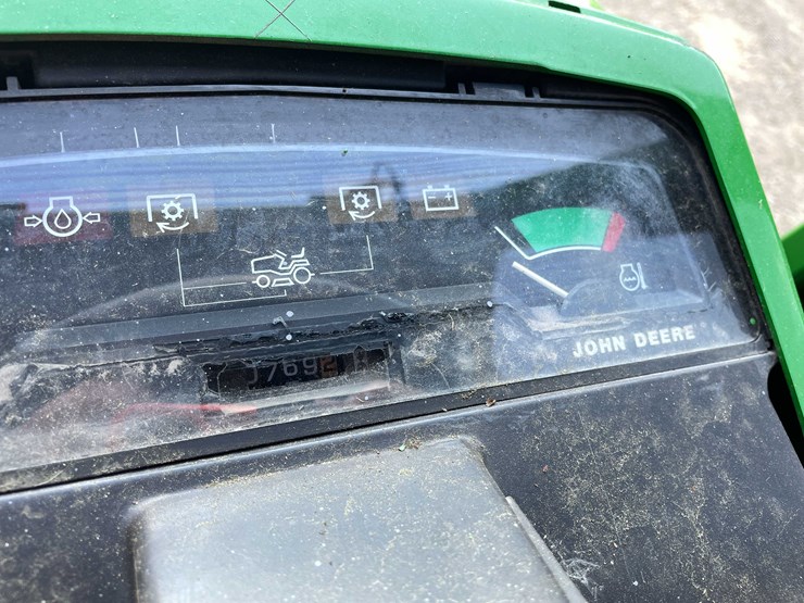 john-deere-445-image-28