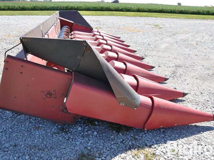 1990-case-ih-1083-image-4