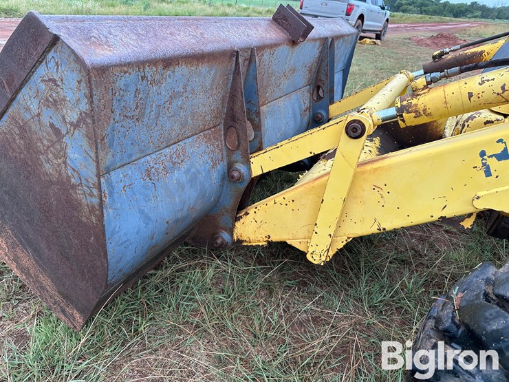 new-holland-lb75b-image-17