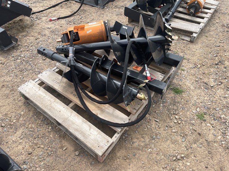 #3045-•-unused-2025-wolverine-skid-steer-auger-drive-and-bit-attachment-image-4