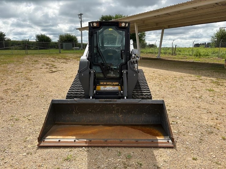 2023-new-holland-c345-image-2