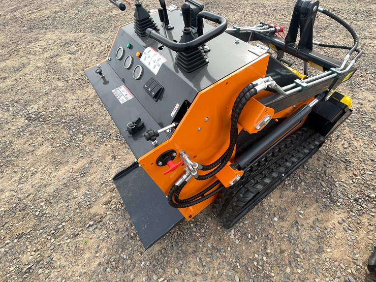 #9084-•-unused-2025-landhero-mini-skid-steer-loader-image-4