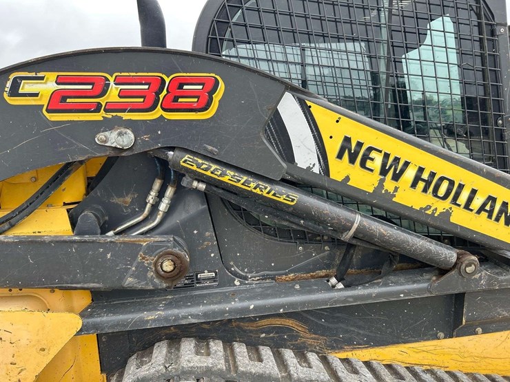 new-holland-c238-image-17