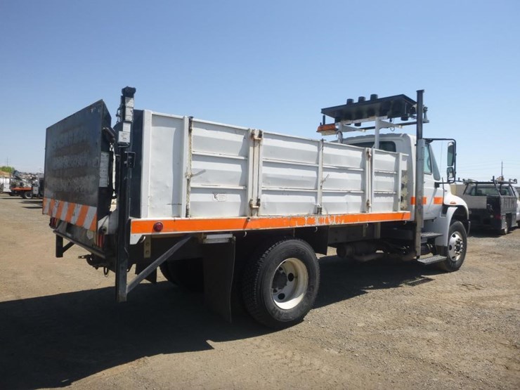 2010-international-durastar-4400-image-3