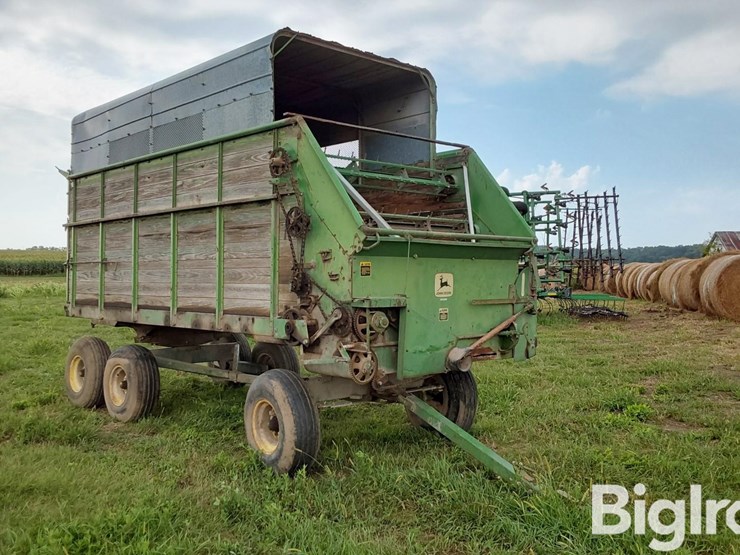 john-deere-125-image-3