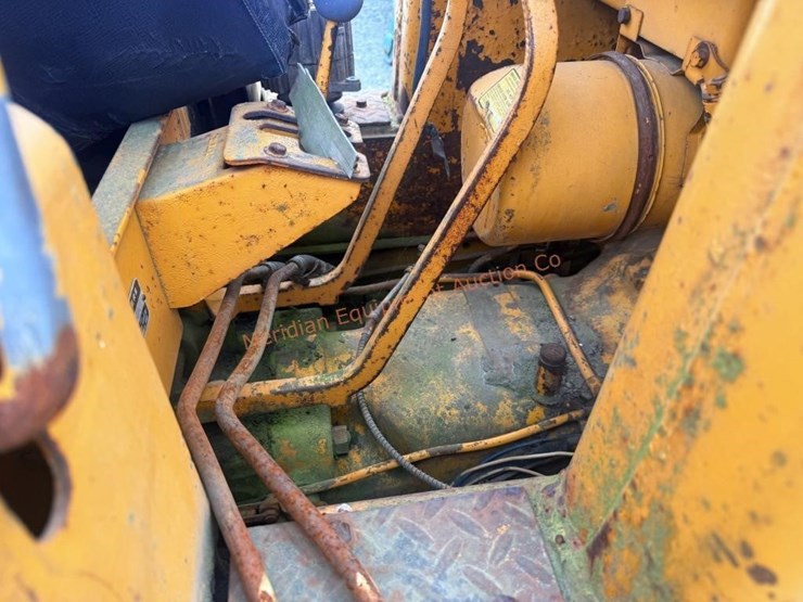 john-deere-350-image-12
