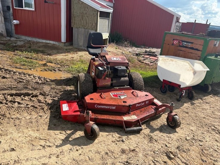 ferris-commercial-pro-cut-61-lawn-mower-image-2