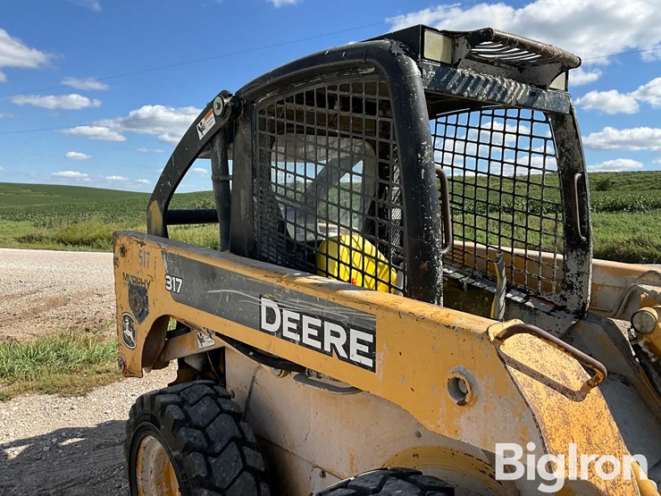2005-john-deere-317-image-10
