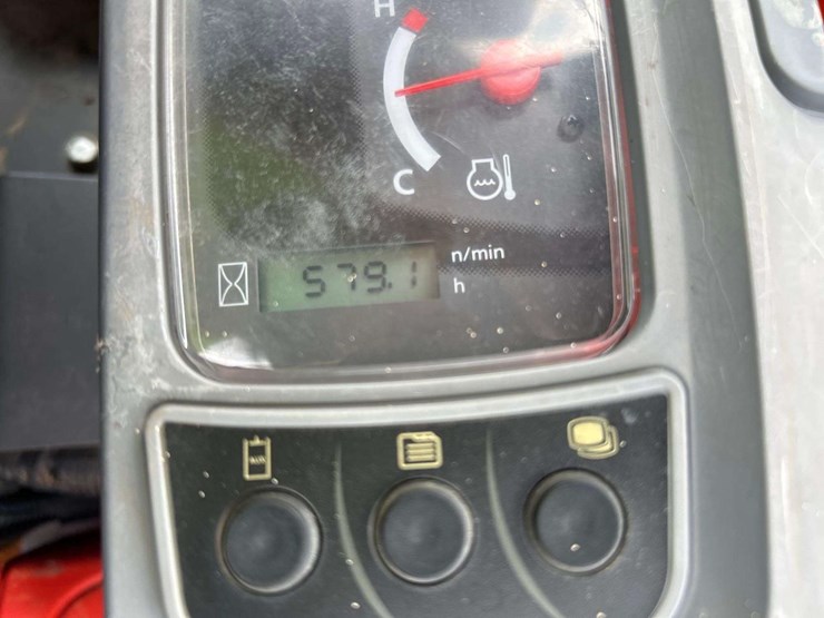 2015-kubota-kx71-3s-image-6