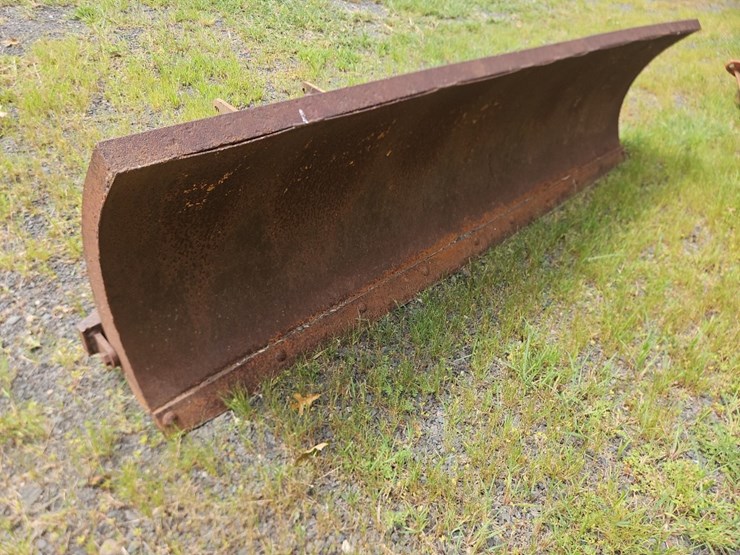 9'-snow-plow-with-boce-image-2