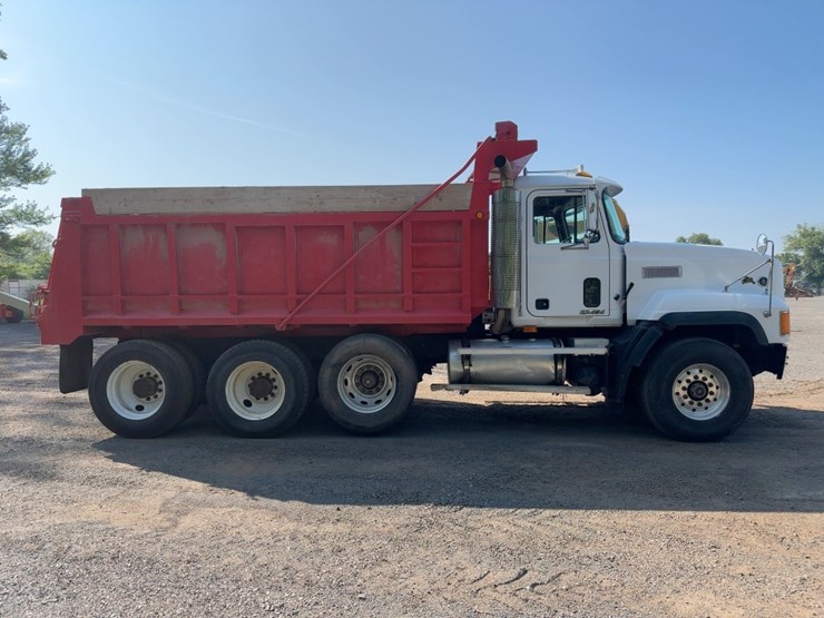 1998-mack-e7-454-image-6